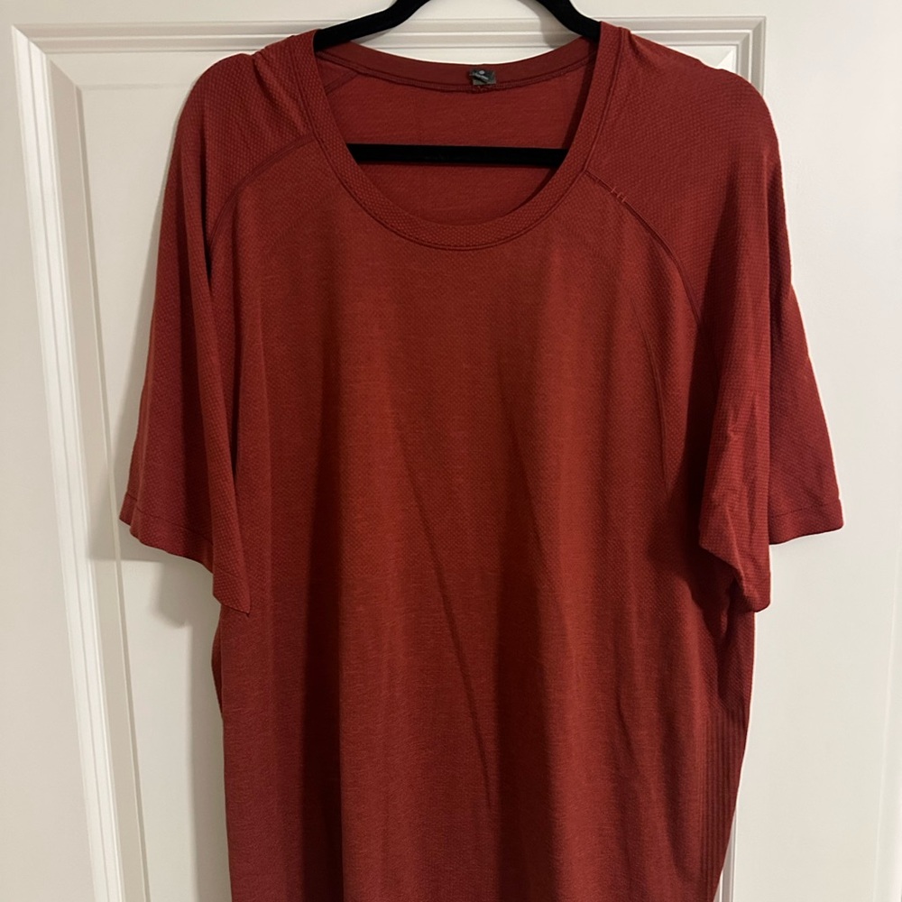 Men's lulu dry fit metal vent tech Red Shirt